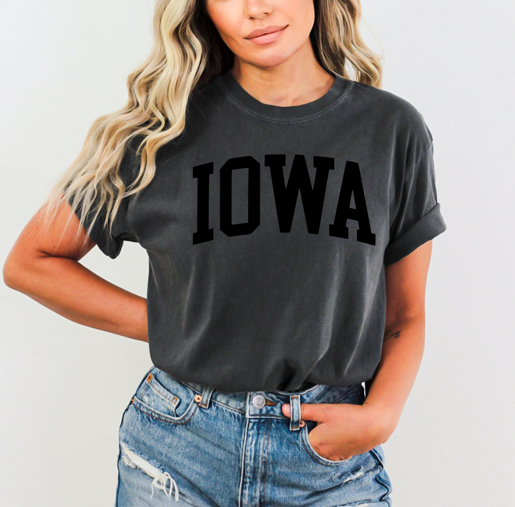 Iowa Arc Comfort Colors Tee