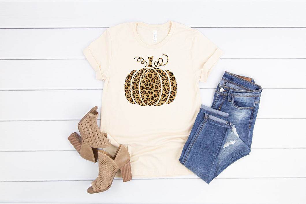 Leopard Pumpkin shirt , Cheetah Fall Shirt, Leopard print Fall Shirt, Fall graphic tee, Fall t-shirt, Womans Fall Shirt